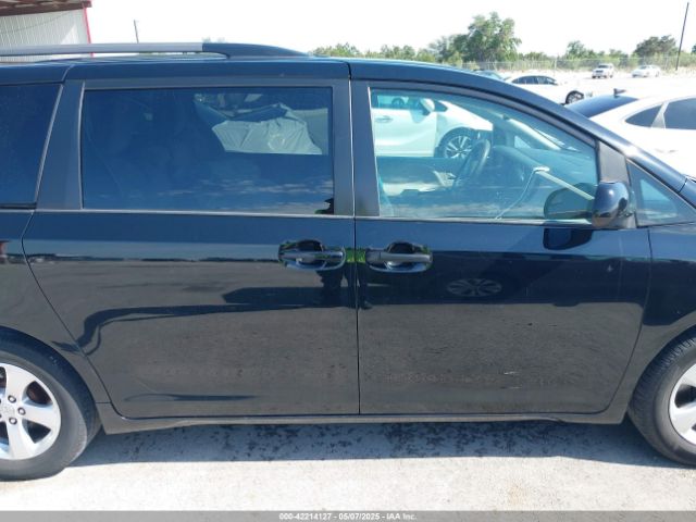 5TDKK3DC0FS613377 Toyota Sienna Le 8 Passenger