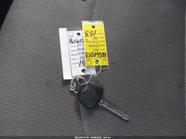 5NPD74LF2HH165602 Hyundai ELANTRA SE