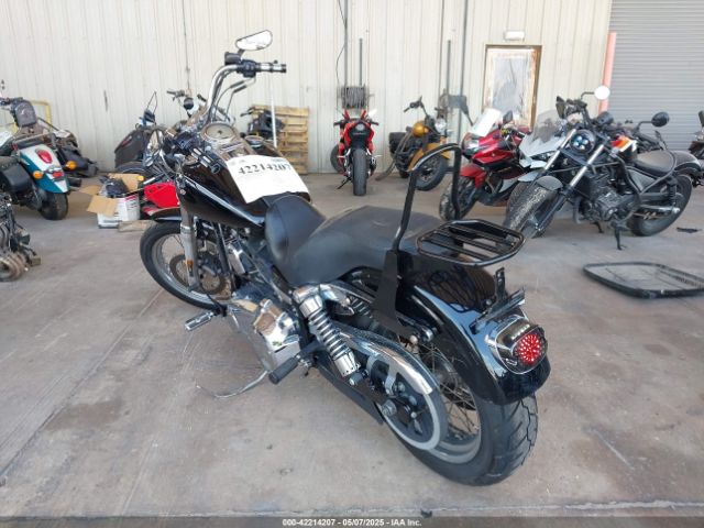 2011 HARLEY-DAVIDSON FXDC 1HD1GV41XBC328820 Photo 2