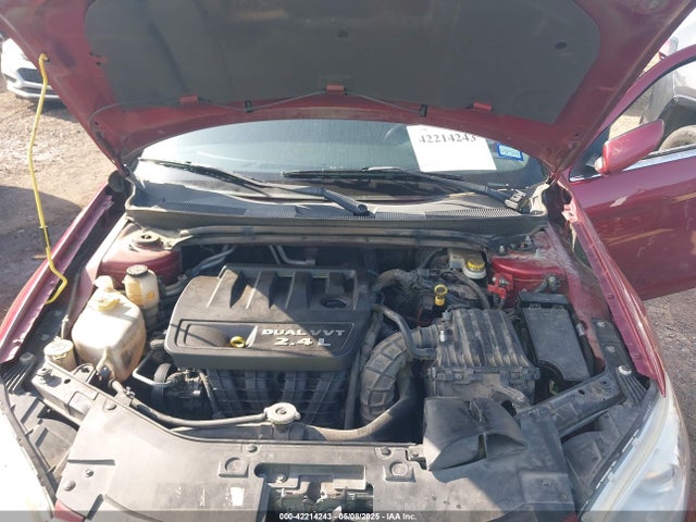 1C3CCBAB0EN207650 Chrysler 200 LX