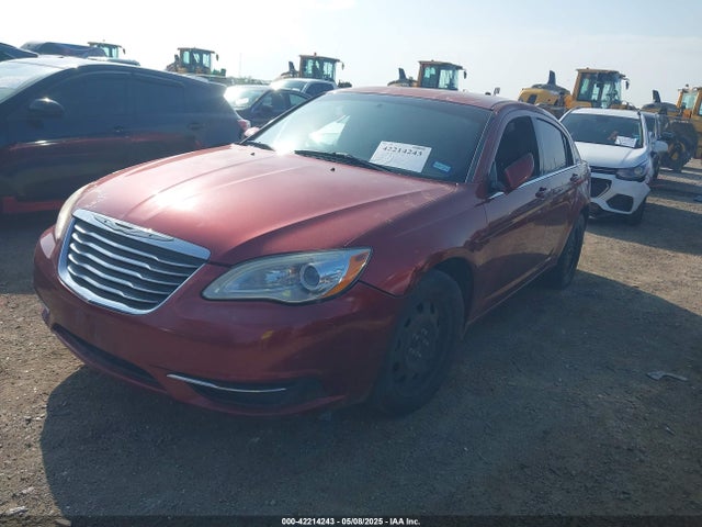 1C3CCBAB0EN207650 Chrysler 200 LX
