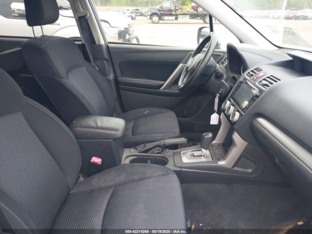 JF2SJADCXGH476107 Subaru Forester 2.5i Premium