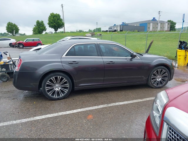 Chrysler 300 300s 2014 2C3CCABG2EH144287 Image 13