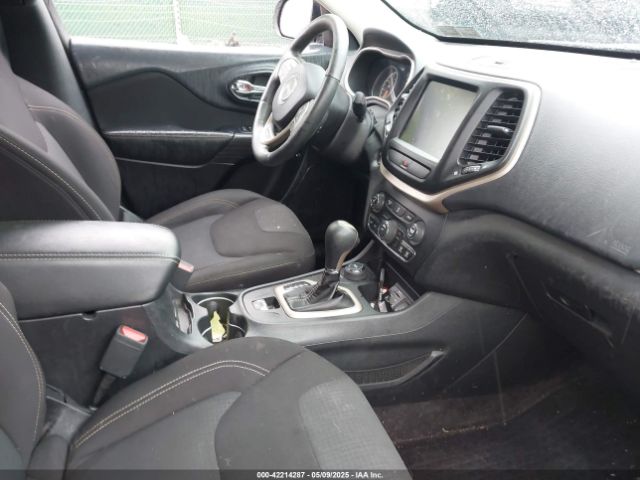 2016 JEEP CHEROKEE 1C4PJMCB8GW372242 Photo 4