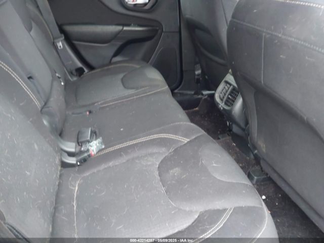 2016 JEEP CHEROKEE 1C4PJMCB8GW372242 Photo 7