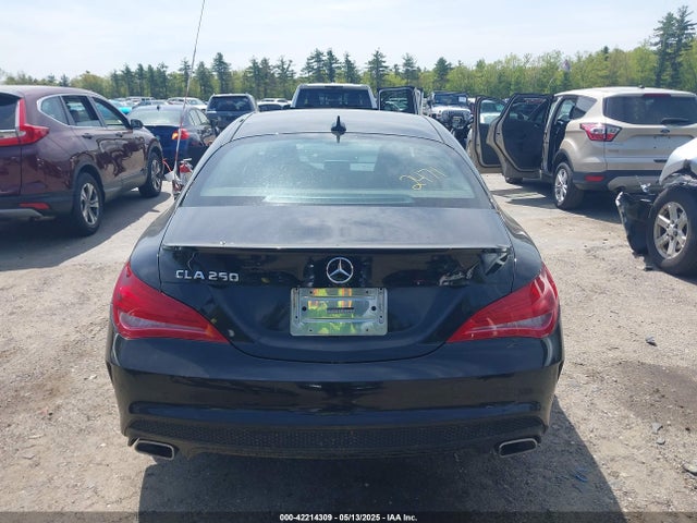 WDDSJ4EB3GN326885 Mercedes-Benz CLA-Class
