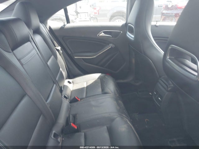 WDDSJ4EB3GN326885 Mercedes-Benz CLA-Class