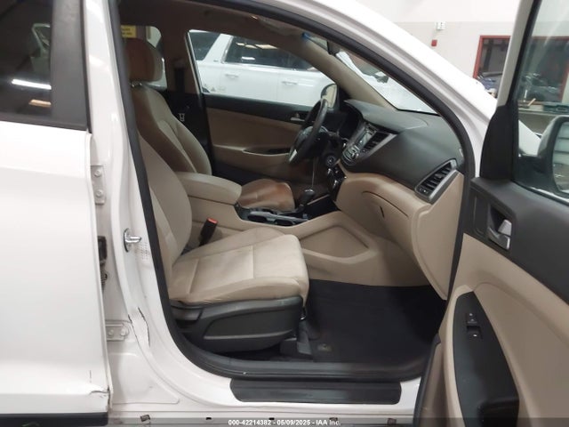 Hyundai TUCSON SE 2017 KM8J3CA43HU409818 Image 5