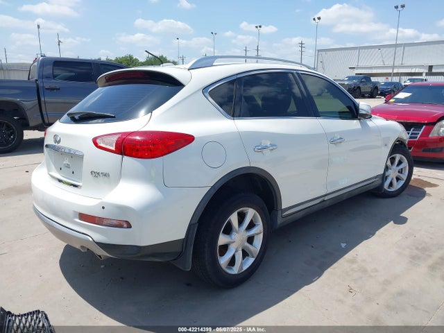JN1BJ0RP3GM233317 Infiniti 2016