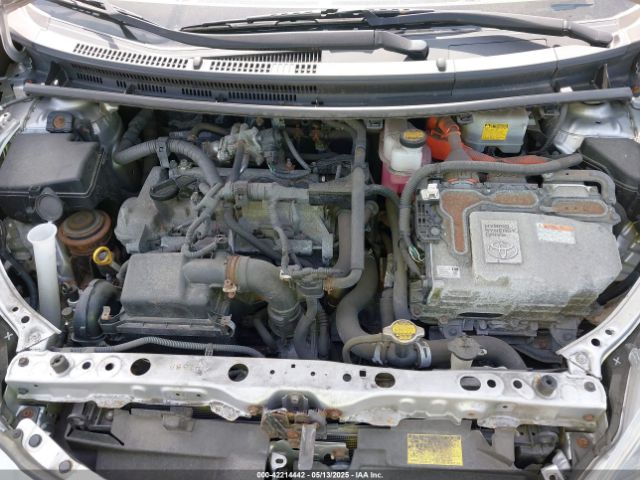 JTDKDTB38F1580333 Toyota Prius C Two