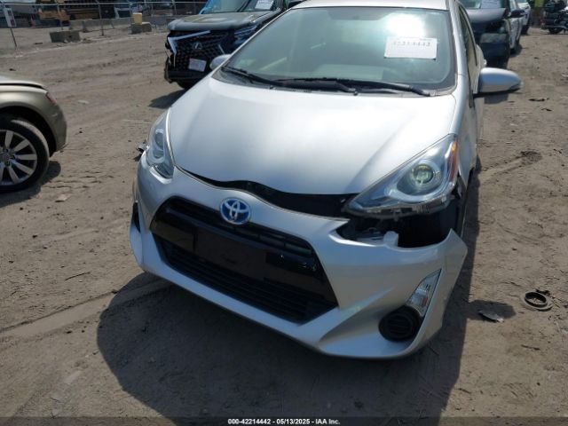 JTDKDTB38F1580333 Toyota Prius C Two
