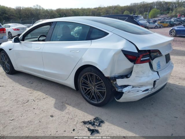 2020 TESLA MODEL 3 5YJ3E1EAXLF738061 Photo 2