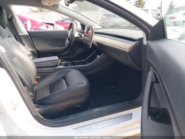 2020 TESLA MODEL 3 5YJ3E1EAXLF738061 Photo 4