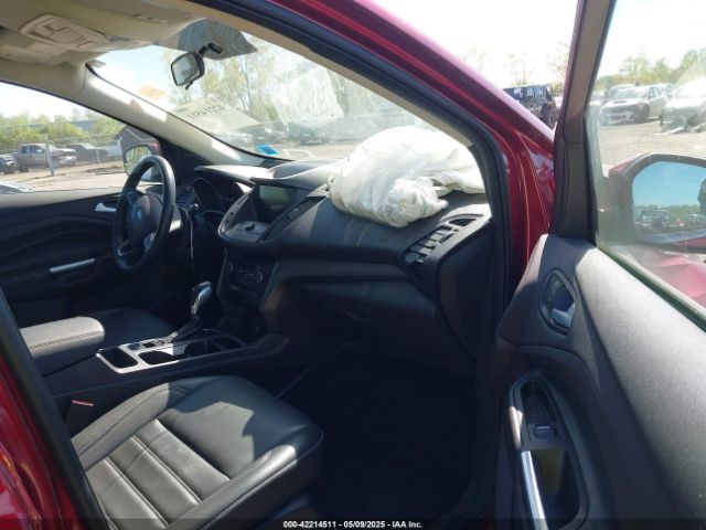 1FMCU9HD6KUA93515 Ford ESCAPE SEL