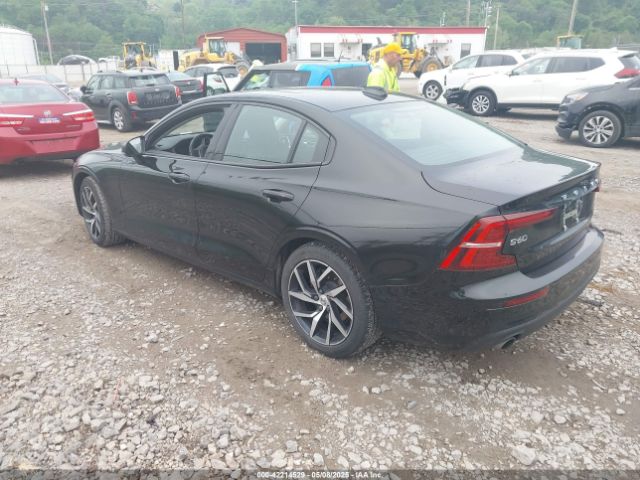 7JR102FK6LG035678 Volvo S60 T5 Momentum