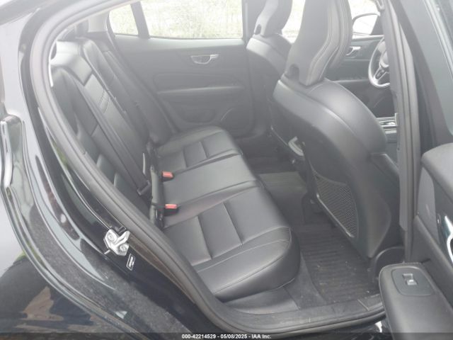 7JR102FK6LG035678 Volvo S60 T5 Momentum