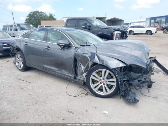 2019 JAGUAR XJ SAJWA2G75K8W19401
