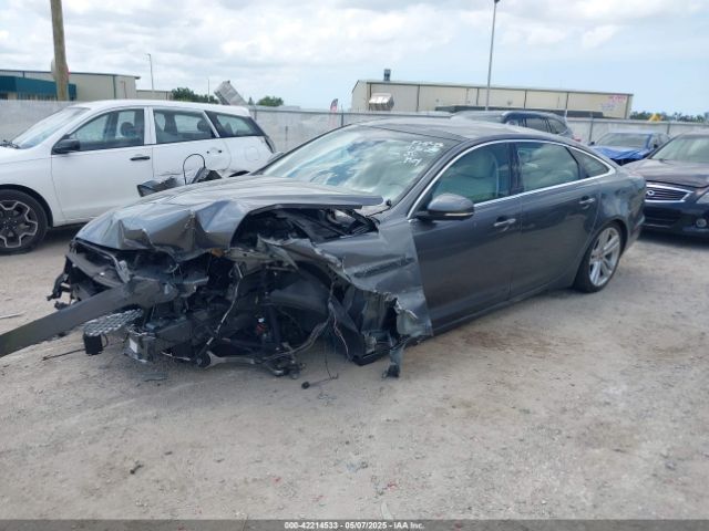 2019 JAGUAR XJ SAJWA2G75K8W19401 Photo 1