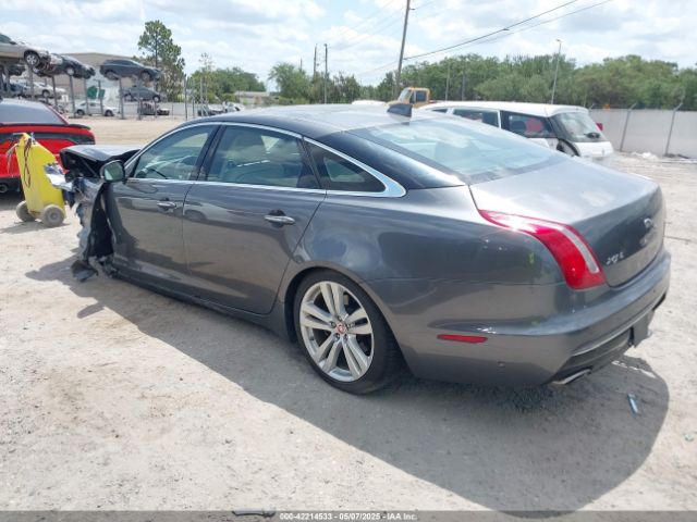 2019 JAGUAR XJ SAJWA2G75K8W19401 Photo 2