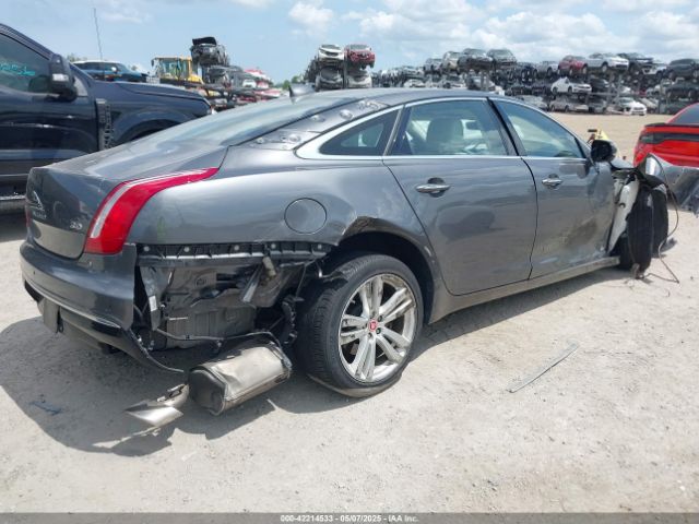 2019 JAGUAR XJ SAJWA2G75K8W19401 Photo 3