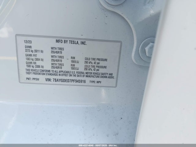 2023 TESLA MODEL Y 7SAYGDED7PF945916 Photo 8