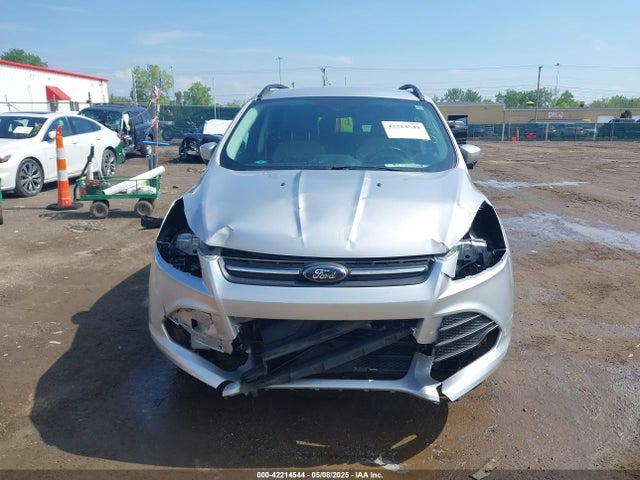 1FMCU9GX2GUB68987 Ford ESCAPE SE