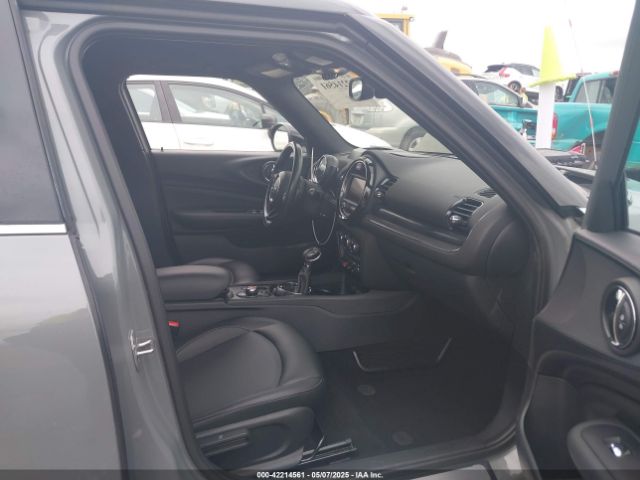 WMWLN5C56H2E31817 Mini Clubman Cooper