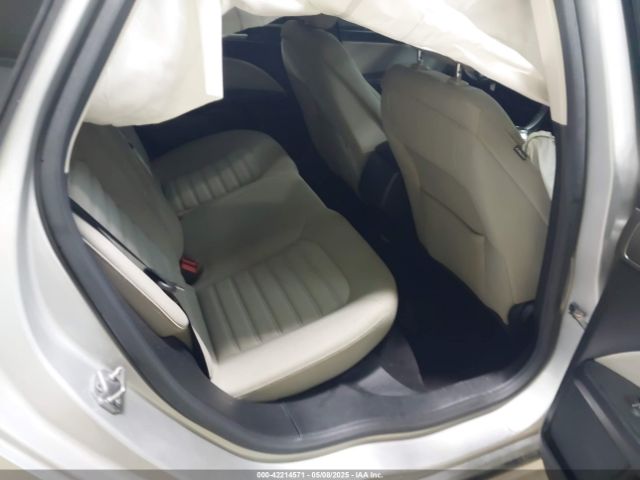 3FA6P0G77HR162329 Ford FUSION S