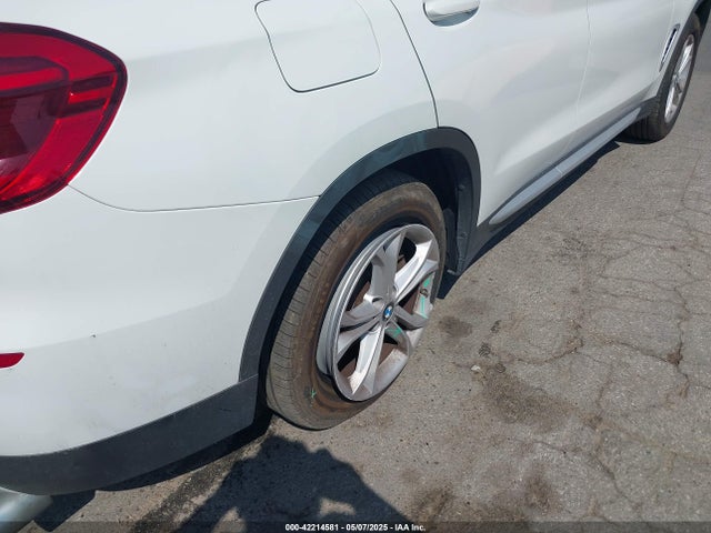 BMW 2021 2021 5UXTY3C00M9D91818 Image 17
