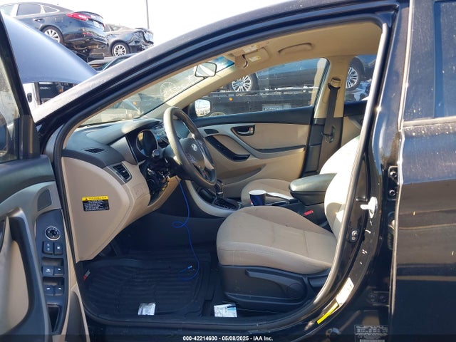 KMHDH4AE6FU303180 Hyundai ELANTRA SE