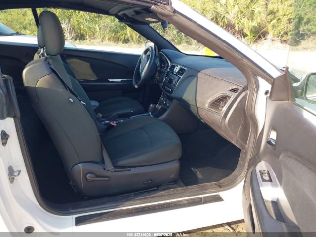 2012 CHRYSLER 200 1C3BCBEB2CN139225 Photo 4