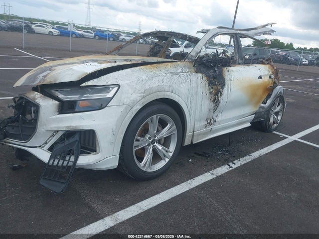 2022 AUDI Q8 WA1BVBF15ND021085 Photo 1