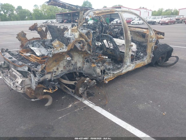 2022 AUDI Q8 WA1BVBF15ND021085 Photo 3