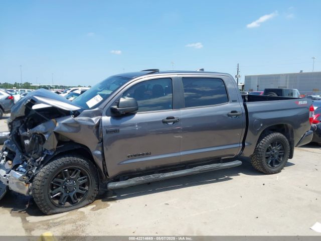 5TFEY5F13MX279985 Toyota Tundra Sr5