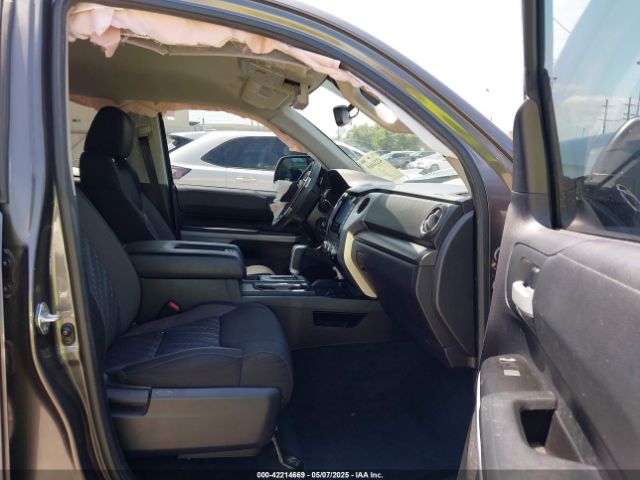 5TFEY5F13MX279985 Toyota Tundra Sr5