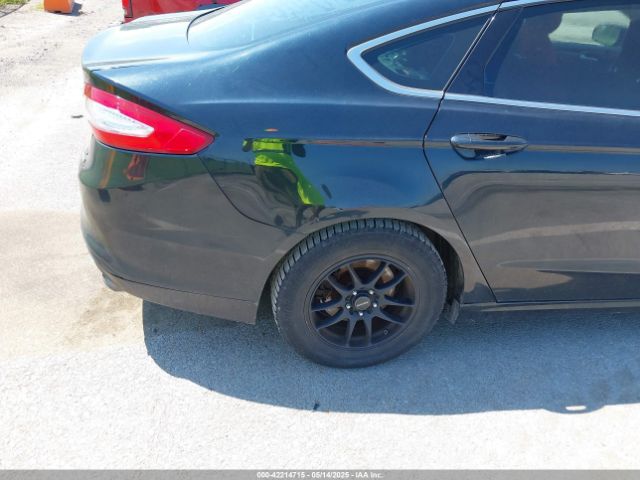 3FA6P0HD3ER231906 Ford FUSION SE