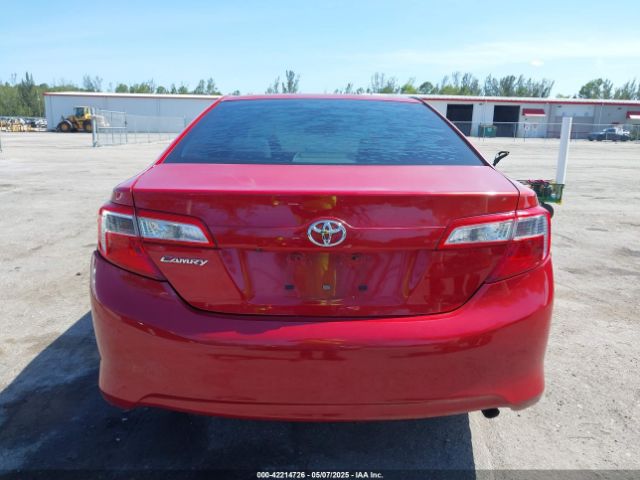4T1BF1FKXEU834570 Toyota CAMRY L