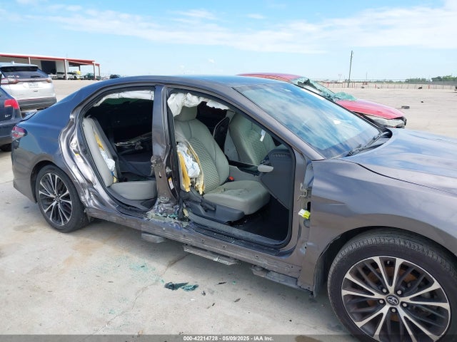 4T1B11HK3KU696071 Toyota CAMRY SE