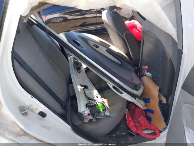 KMHCT4AE8HU232920 Hyundai ACCENT SE
