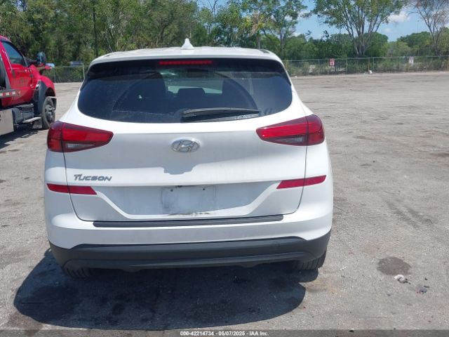 KM8J23A48KU055515 Hyundai TUCSON SE