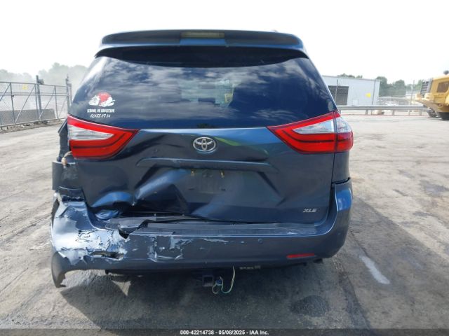 5TDYK3DC0GS766059 Toyota Sienna Xle Premium 8 Passenger