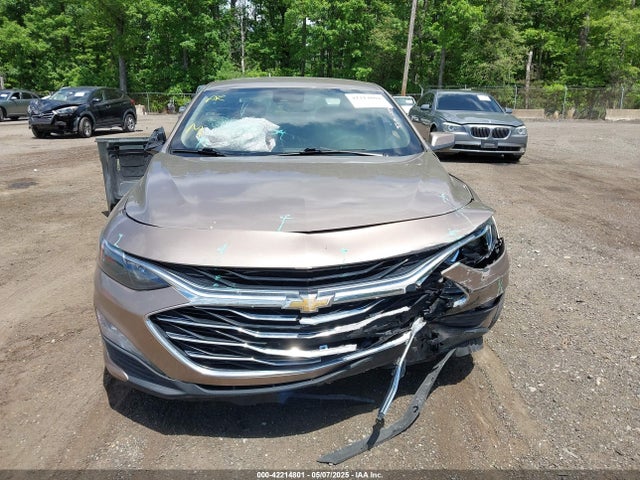 1G1ZD5ST9KF113468 Chevrolet MALIBU LT