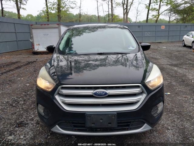 1FMCU9GD8HUD02814 Ford ESCAPE SE