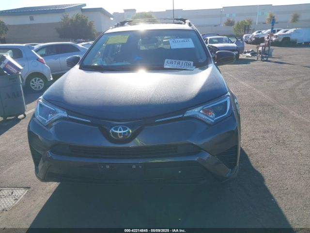 JTMZFREV3JJ180004 Toyota RAV4 LE