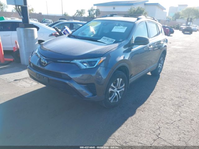 JTMZFREV3JJ180004 Toyota RAV4 LE