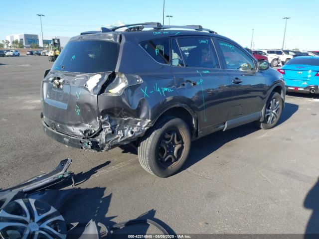 JTMZFREV3JJ180004 Toyota RAV4 LE