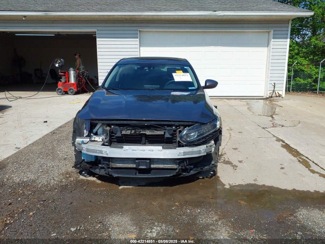 1HGCV1F40KA009827 Honda ACCORD EX