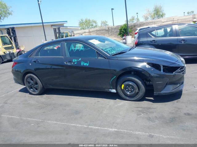 5NPLM4AG7PH092869 Hyundai ELANTRA SEL
