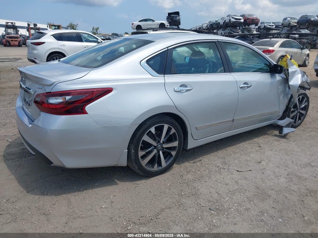1N4AL3AP4HC120246 Nissan Altima 2.5 Sr