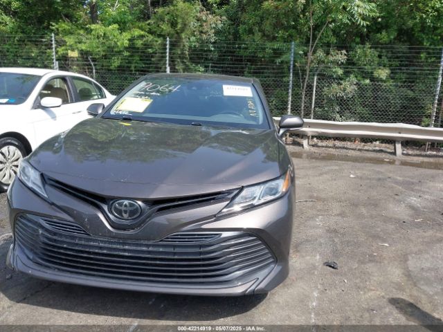 4T1B11HK5JU141122 Toyota CAMRY LE